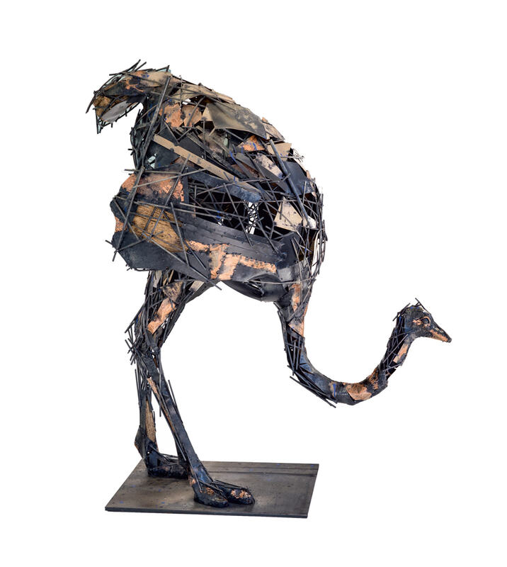 OSTRICH STAND LOW